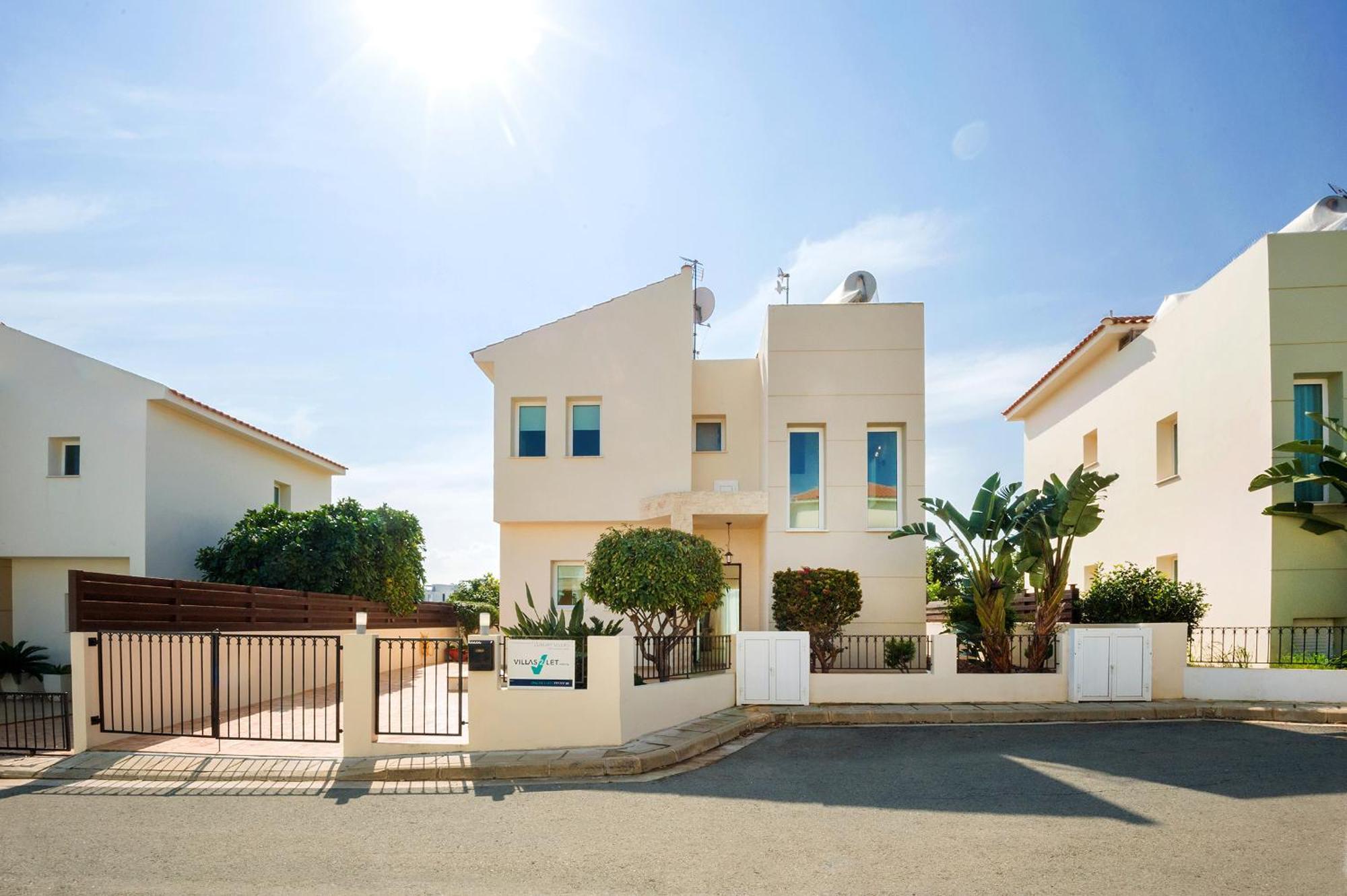 Villa Ivy โปรทาราส ภายนอก รูปภาพ